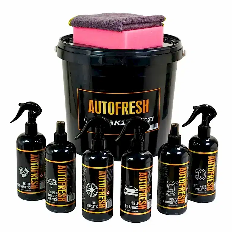 Autofresh 9'lu fırsat oto bakım seti, araç yıkama, temizlik ve bakım için kampanyalı oto temizlik ürünleri paketi.