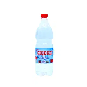 oto-saf-su-utu-aku-radyator-suyu-1litre-kilitli-ka... Saf su, ütü, akü ve radyatör için 1 litrelik kilitli kapaklı şişe, Autofresh tarafından sunulan çok amaçlı kullanım suyu.